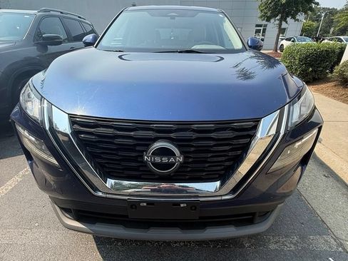 Certified 2023 Nissan Rogue SV AWD/4WD image 2
