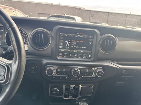 Certified 2021 Jeep Wrangler Unlimited Sport w/ Sun And Sound Package image 16