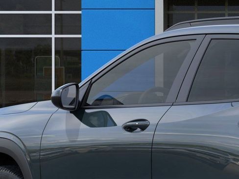New 2026 Chevrolet Trax LT w/ Driver Confidence Package image 13