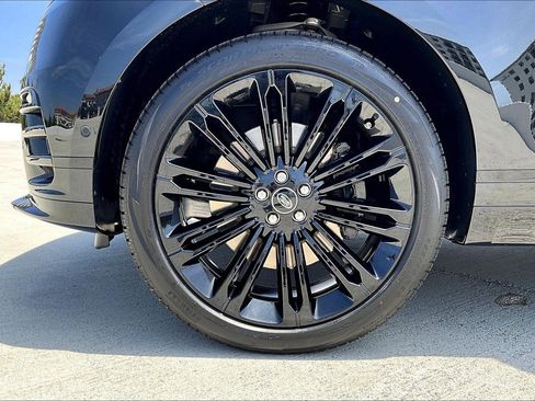 New 2026 Land Rover Range Rover Velar Dynamic SE image 6