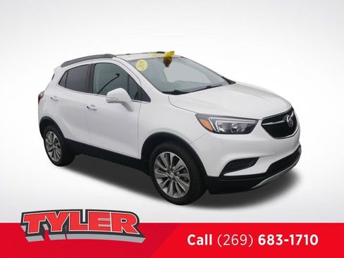 Used 2019 Buick Encore Preferred FWD image 1