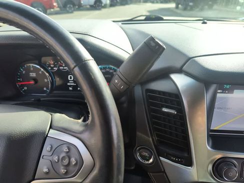 Used 2019 Chevrolet Suburban Premier image 20