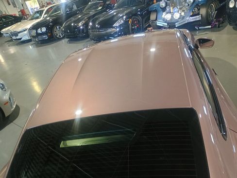 Used 2021 Porsche Taycan image 10