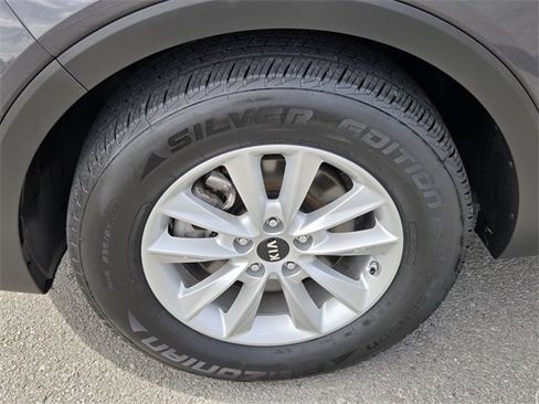 Used 2019 Kia Sorento LX w/ LX Convenience Package image 20
