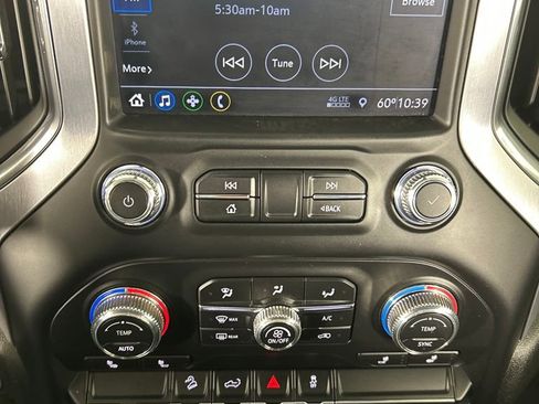 Used 2022 GMC Sierra 1500 SLE w/ X31 Off-Road Package image 16