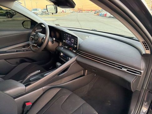 Used 2023 Hyundai Elantra SEL image 20