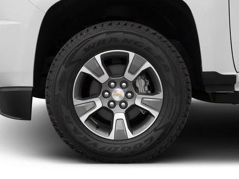 Used 2018 Chevrolet Colorado Z71 AWD/4WD image 14