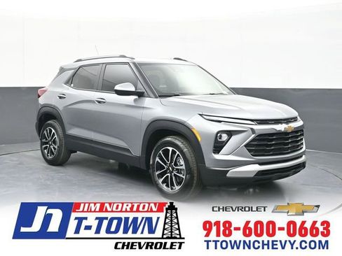 New 2026 Chevrolet TrailBlazer LT w/ Convenience Package FWD image 1