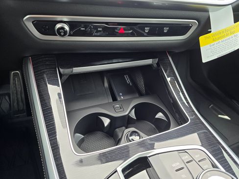 New 2026 BMW X5 xDrive50e w/ Executive Package image 22