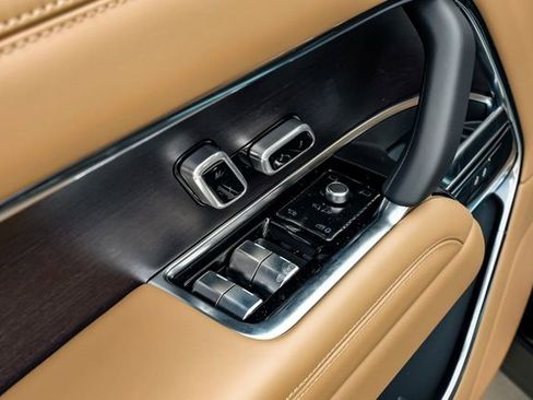 New 2026 Land Rover Range Rover SE AWD/4WD image 57