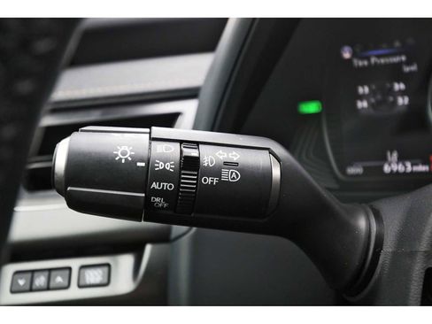 Used 2024 Lexus UX 250h F Sport FWD image 18