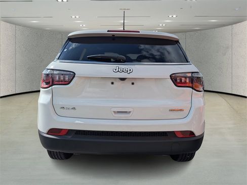 New 2026 Jeep Compass Latitude image 5