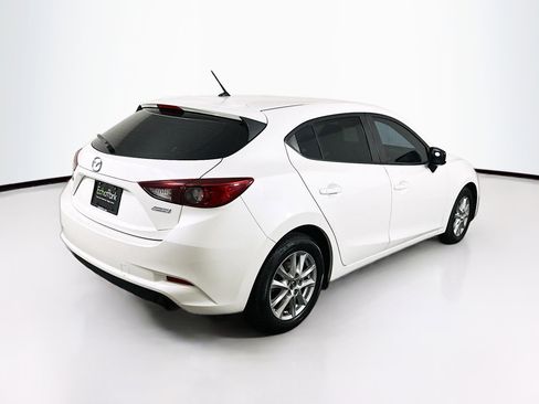 Used 2017 MAZDA MAZDA3 Sport image 9