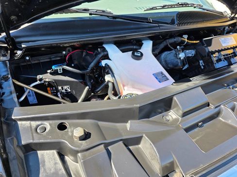 Used 2023 GMC Savana 3500 Extended w/ Driver Convenience Package image 24