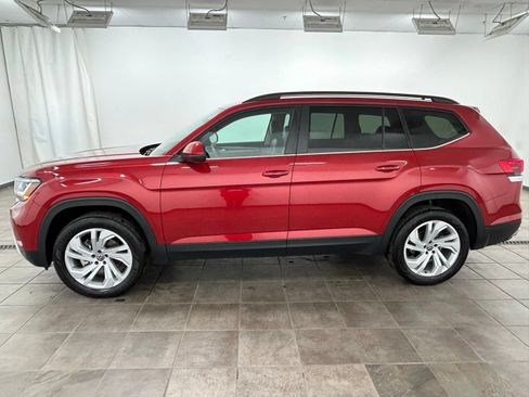 Used 2023 Volkswagen Atlas SE AWD/4WD image 2