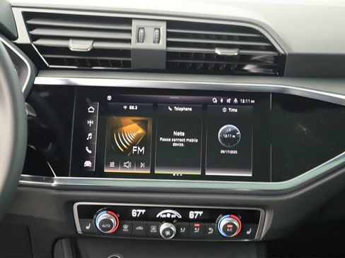New 2025 Audi Q3 2.0T Premium image 19
