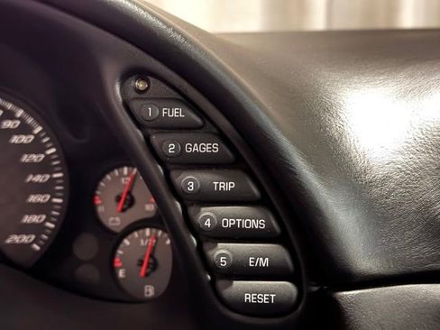 Used 2004 Chevrolet Corvette Z06 w/ Memory Package RWD image 18