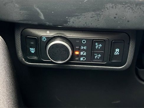 Used 2024 Ford Mustang Mach-E Select image 31