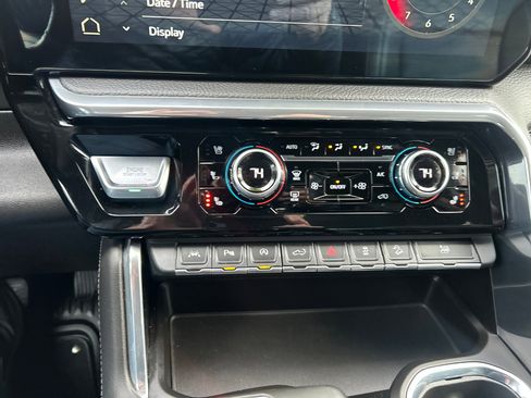 Used 2023 GMC Sierra 1500 Denali w/ Denali Reserve Package image 12