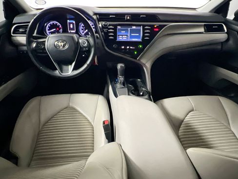 Used 2018 Toyota Camry SE image 29