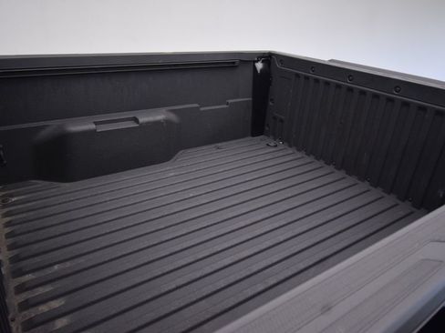 Used 2024 Toyota Tacoma SR5 AWD/4WD image 29