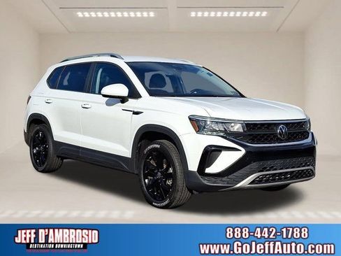 Used 2023 Volkswagen Taos SE w/ Black Wheel Package AWD/4WD image 1