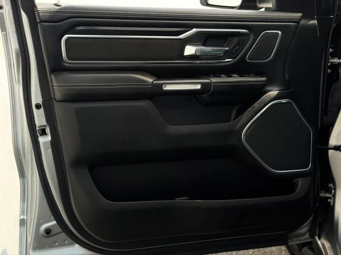Used 2023 RAM 1500 Laramie AWD/4WD image 10