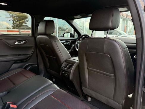Used 2022 Chevrolet Blazer RS FWD image 30