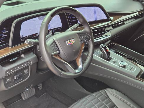 Used 2023 Cadillac Escalade Sport Platinum w/ Heavy-Duty Trailer Package AWD/4WD image 10