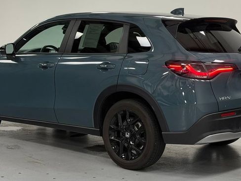 Used 2024 Honda HR-V Sport image 4