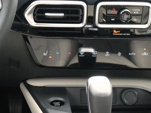 New 2026 Nissan Sentra SL w/ Floor Mat Package image 17