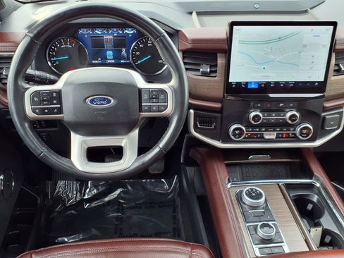 Used 2024 Ford Expedition Max Limited image 12