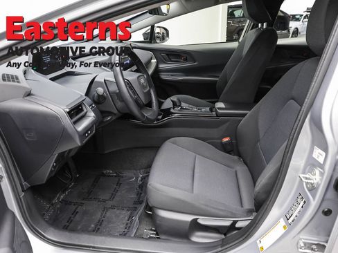 Used 2025 Toyota Prius LE FWD image 13