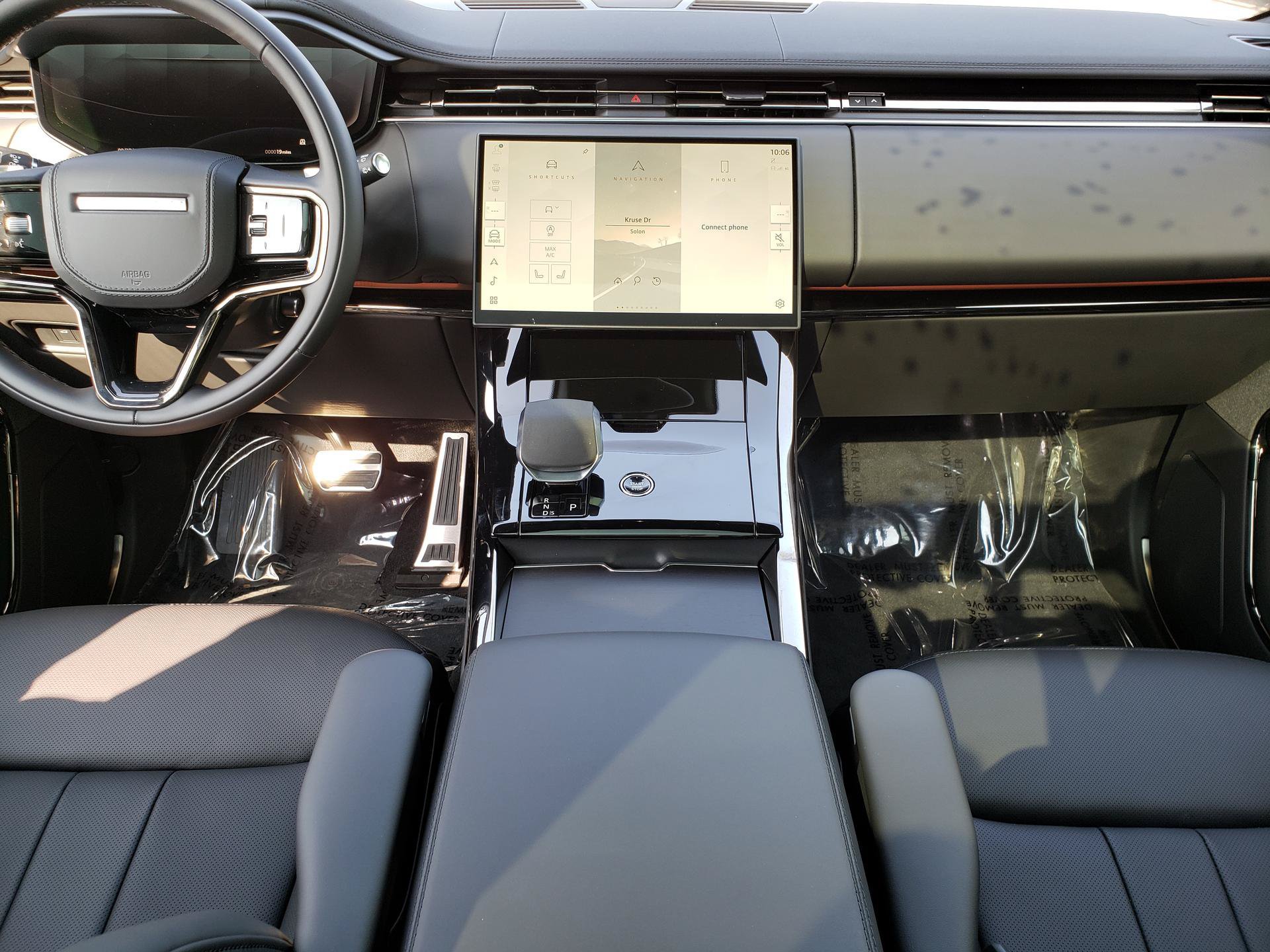 New 2026 Land Rover Range Rover Sport Dynamic SE AWD/4WD image 14