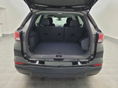 Used 2024 Chevrolet Equinox LS w/ LS Convenience Package image 29
