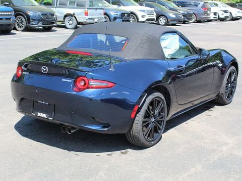 New 2026 MAZDA MX-5 Miata Club w/ Weather Package RWD image 3