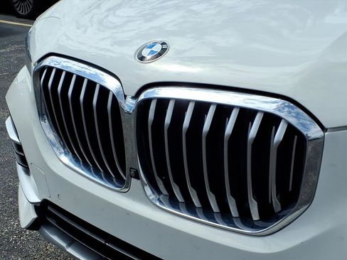 Used 2021 BMW X5 xDrive40i w/ Premium Package image 35