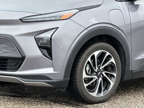 Used 2023 Chevrolet Bolt EUV Premier w/ Sun & Sound Package image 7