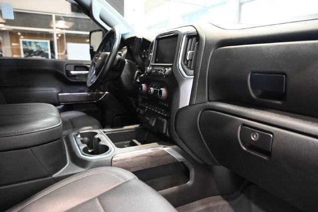 Used 2023 Chevrolet Silverado 3500 LTZ AWD/4WD image 14