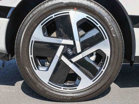 New 2026 Hyundai Ioniq 9 Calligraphy AWD/4WD image 8