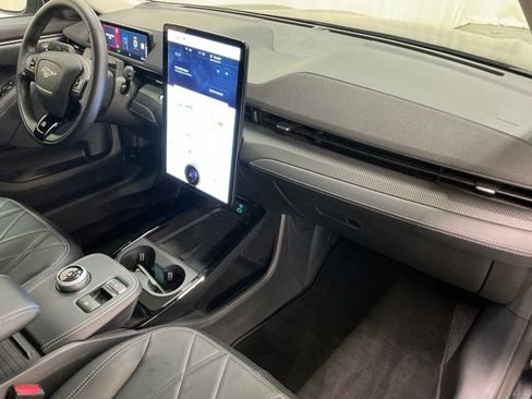 Used 2024 Ford Mustang Mach-E Select image 18