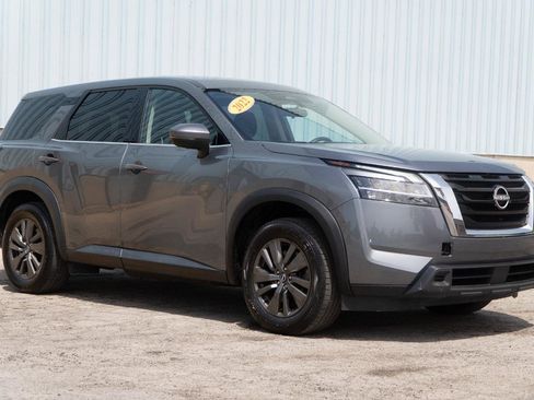 Used 2022 Nissan Pathfinder S AWD/4WD image 5