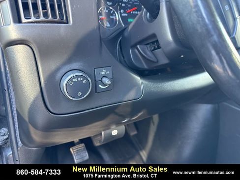 Used 2020 Chevrolet Express 3500 LS image 6