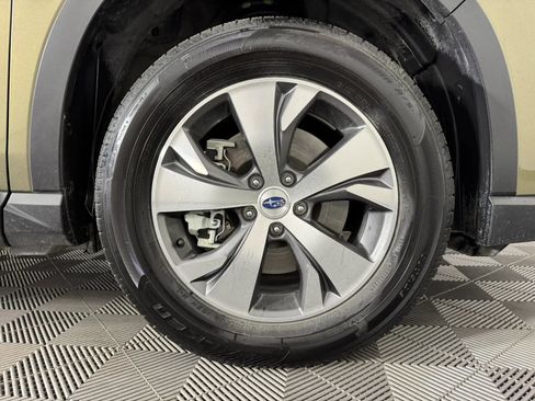 Used 2024 Subaru Ascent Premium w/ Convenience Package image 48