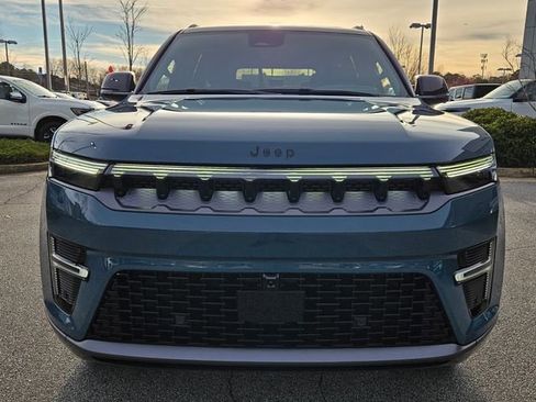 New 2026 Jeep Grand Wagoneer Summit image 2