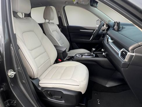 Used 2025 MAZDA CX-5 AWD 2.5 S w/ Preferred Package image 17