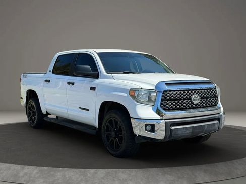 Used 2020 Toyota Tundra SR5 w/ SR5 Upgrade Package image 3