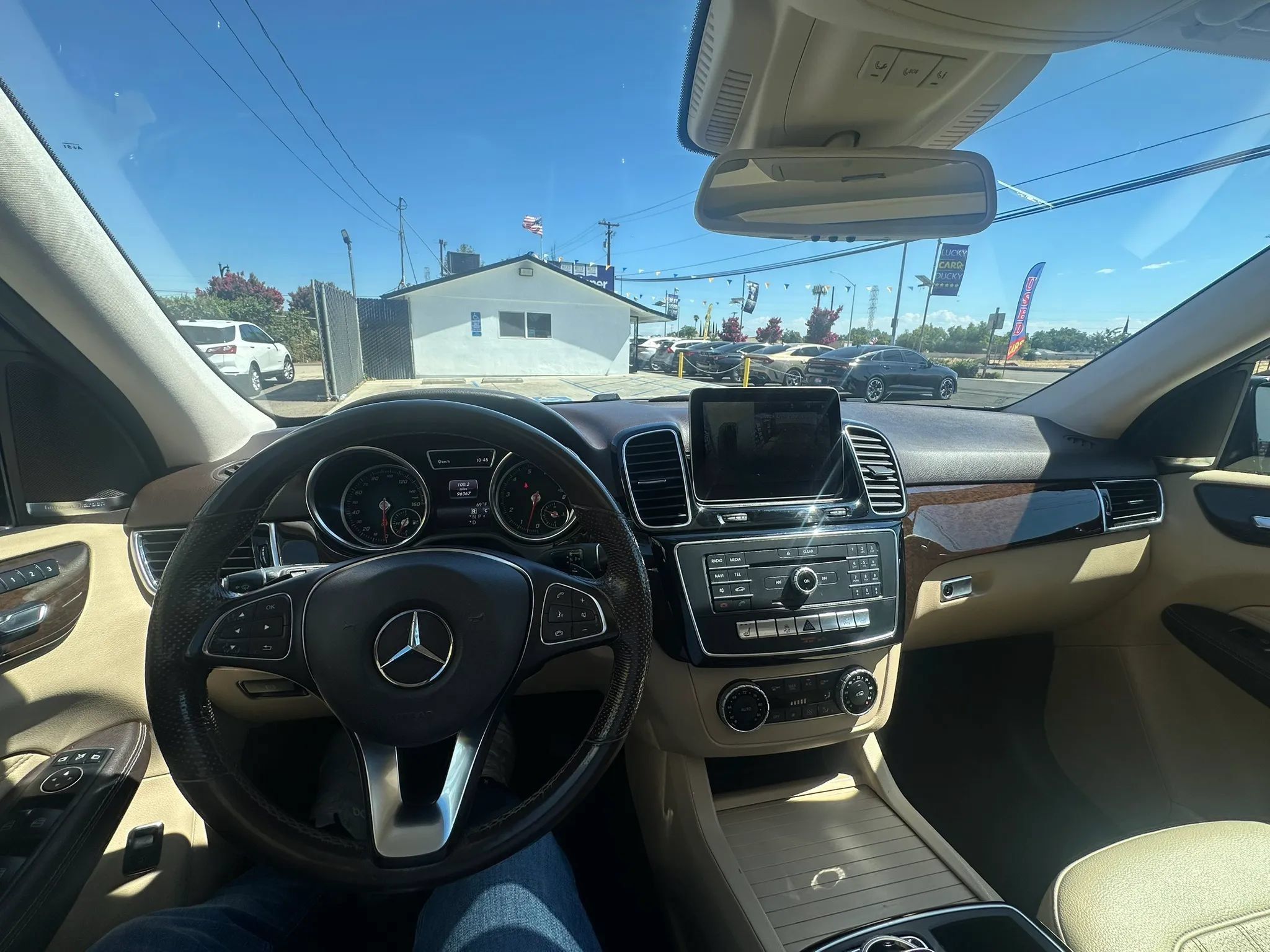 Used 2018 Mercedes-Benz GLE 350 w/ Premium 1 Package image 16