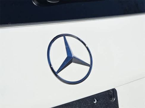 Used 2023 Mercedes-Benz GLB 250 GLB 250 image 11