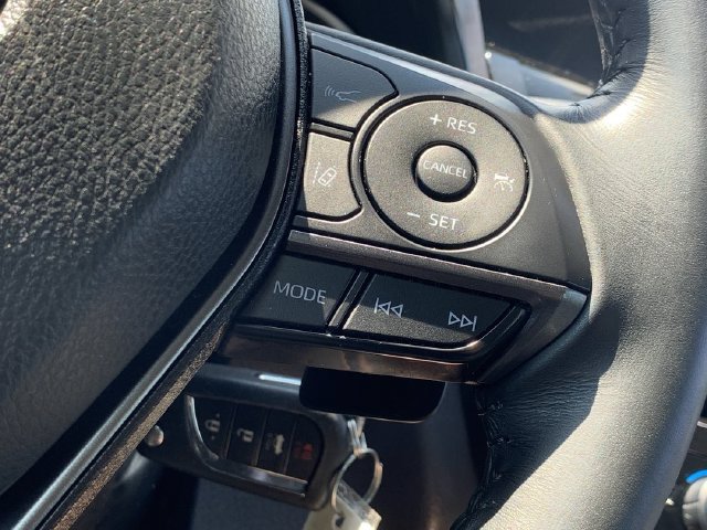 Used 2023 Toyota Camry SE FWD image 23